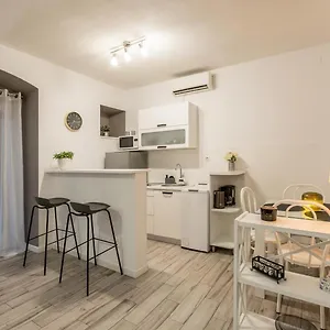 And Lina Apartamento